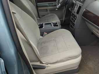 compare product 2008-2010 Chrysler Town & Country Passenger Front Seat Oem 1302282