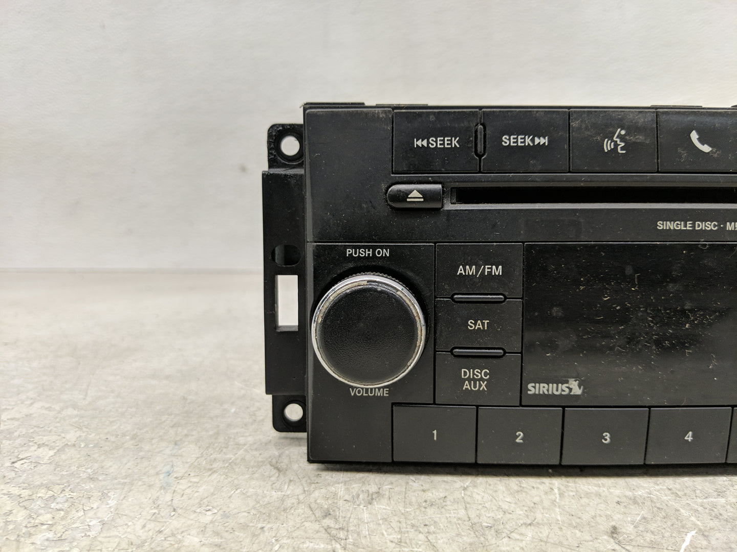 2009-2011 Chrysler Town & Country Radio AM FM Cd Player Receiver Replacement P/N:P05091117AC Fits Fits 2008 2009 2010 2011 O