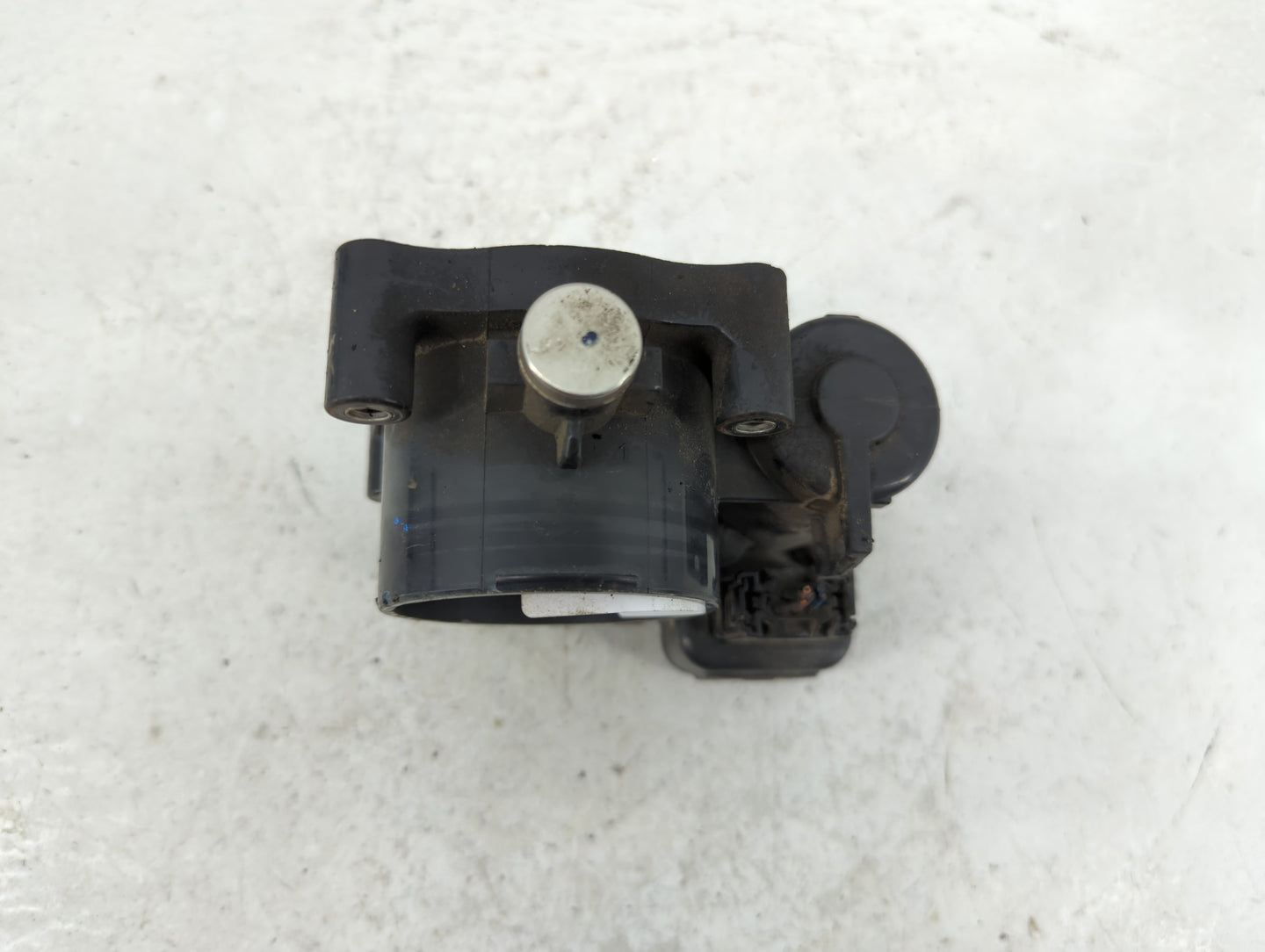 2008-2010 Chrysler Town & Country Throttle Body P/N:0 280 750 460 04593858AB Fits Fits 2008 2009 2010 2011 OEM Used Auto Par
