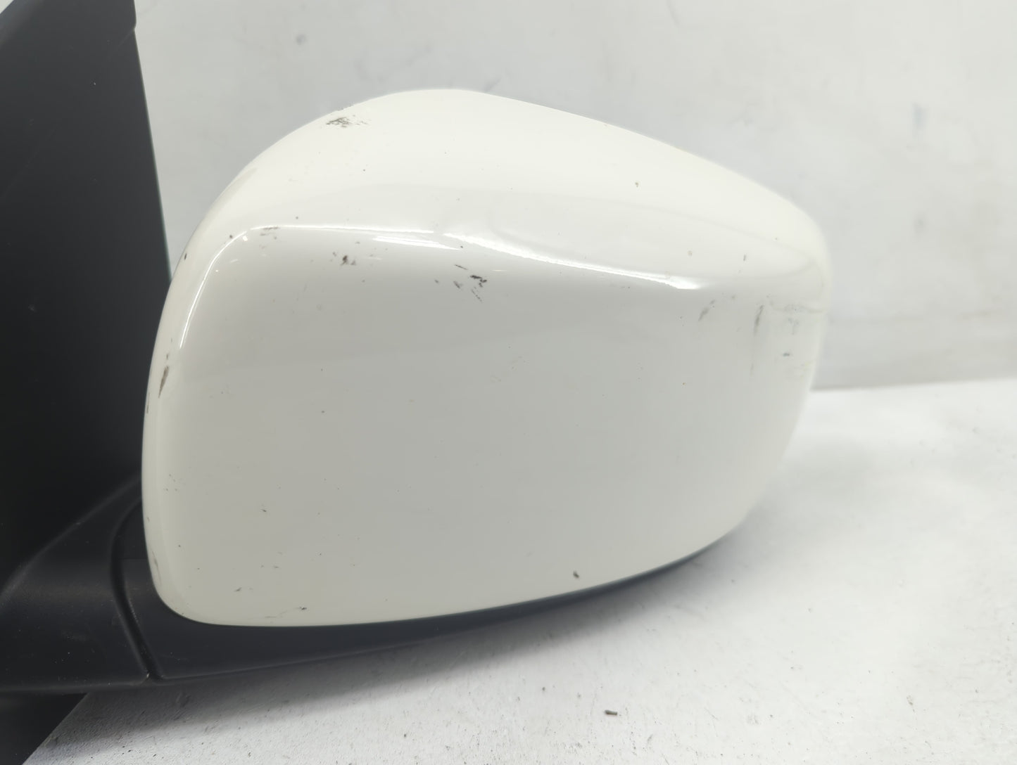 2008-2010 Chrysler Town & Country Driver Side View Mirror - Left Door Mirror OEM Used - Oemusedautoparts1.com