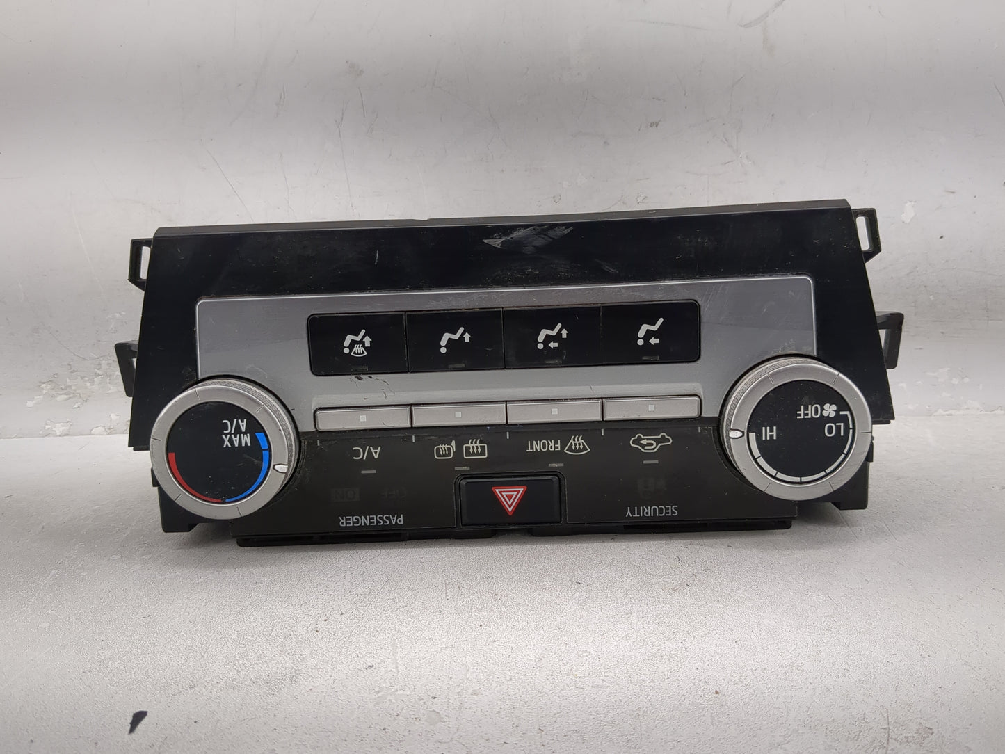2009-2010 Chrysler Town & Country Climate Control Module Temperature AC/Heater Replacement P/N:55900-06360 Fits Fits 2009 20