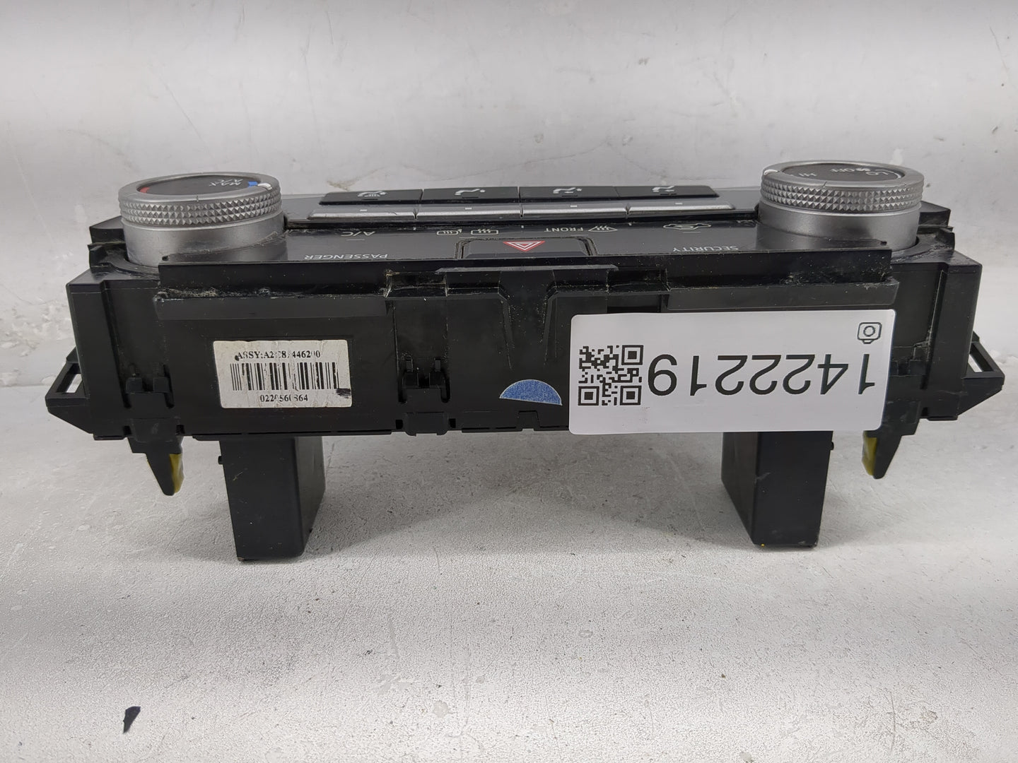 2009-2010 Chrysler Town & Country Climate Control Module Temperature AC/Heater Replacement P/N:55900-06360 Fits Fits 2009 20