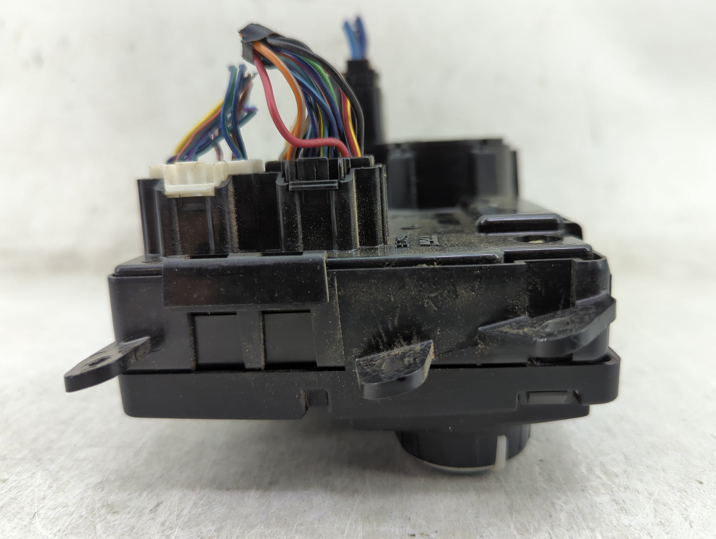 2008-2010 Chrysler Town & Country Climate Control Module Temperature AC/Heater Replacement P/N:P55111805AJ Fits OEM Used Aut