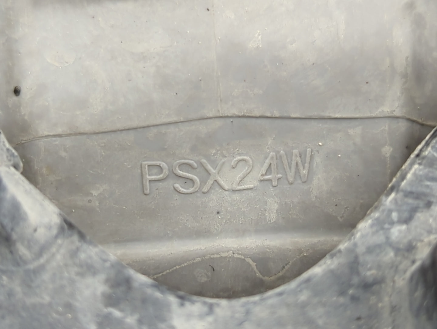 2010-2010 Chrysler Town & Country Driver Left Oem Front Light Lamp 1454792 - Oemusedautoparts1.com