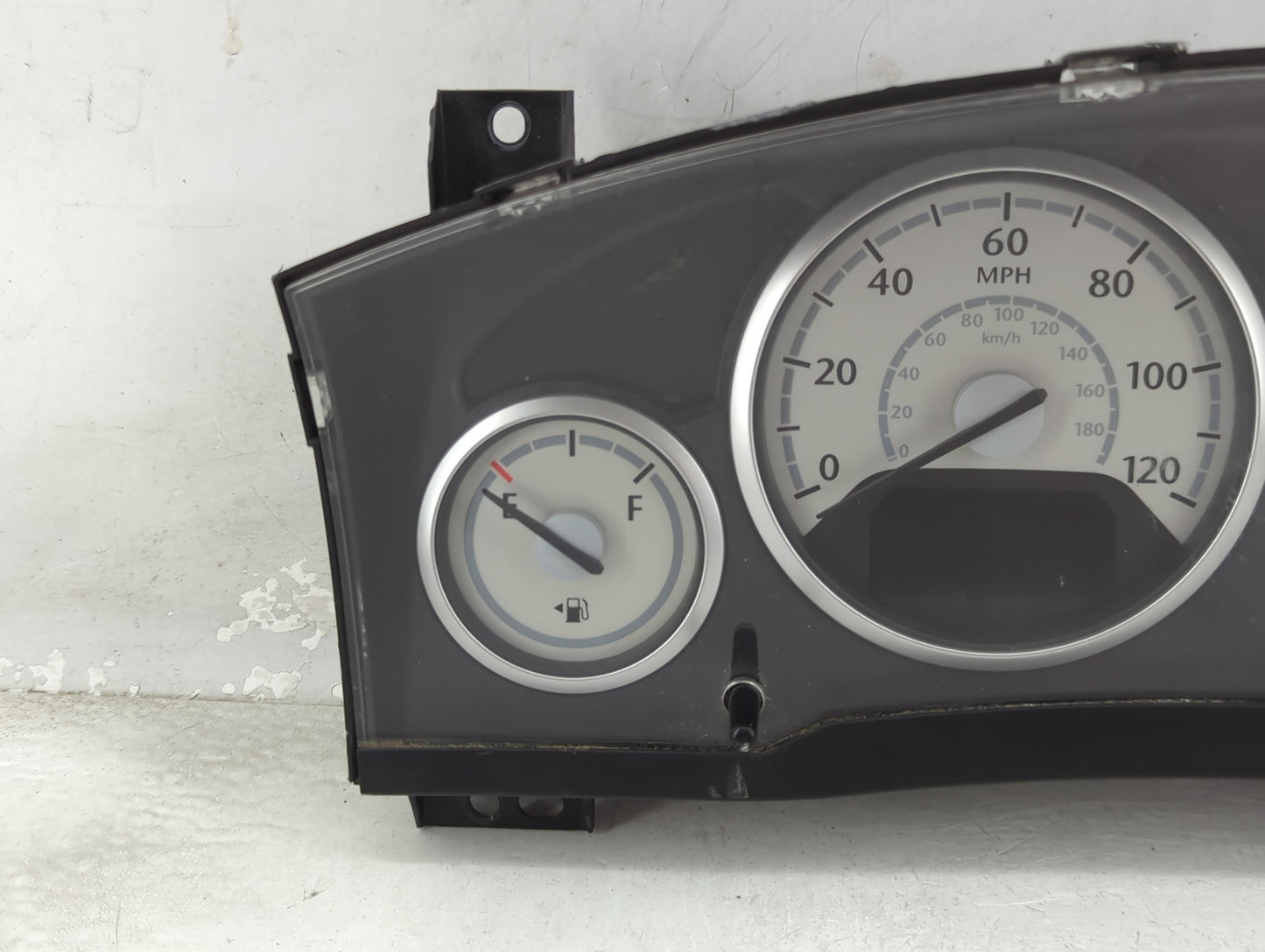2010 Chrysler Town & Country Instrument Cluster Speedometer Gauges P/N:P05172805AE Miles: Fits OEM Used Auto Parts - Oemused
