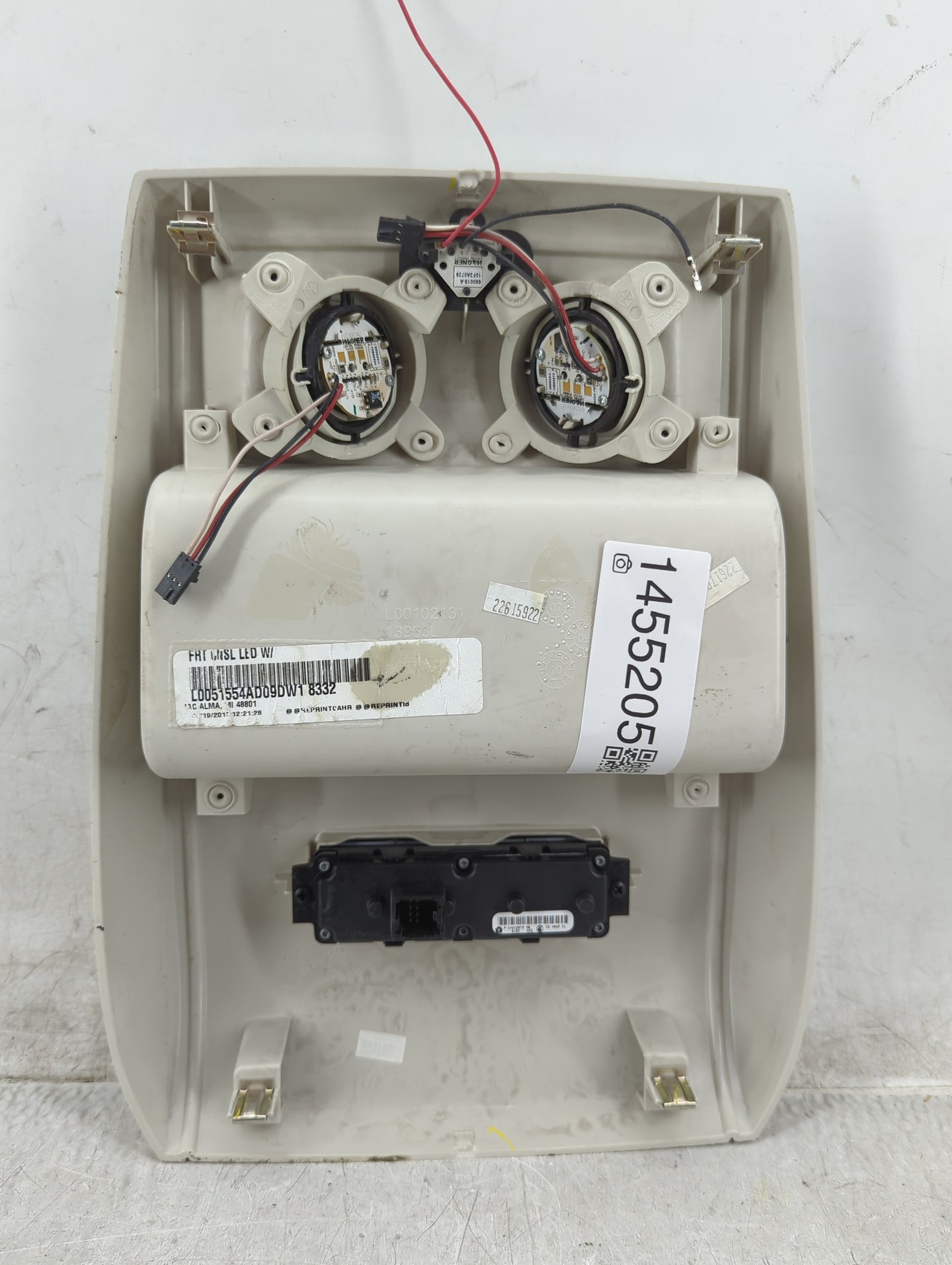 2010 Chrysler Town & Country Overhead Roof Console - Oemusedautoparts1.com