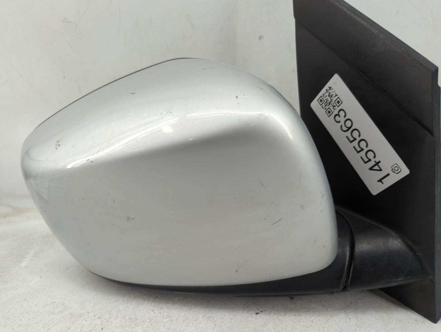 2008-2010 Chrysler Town & Country Passenger Side View Mirror - Right Door Mirror OEM Used - Oemusedautoparts1.com