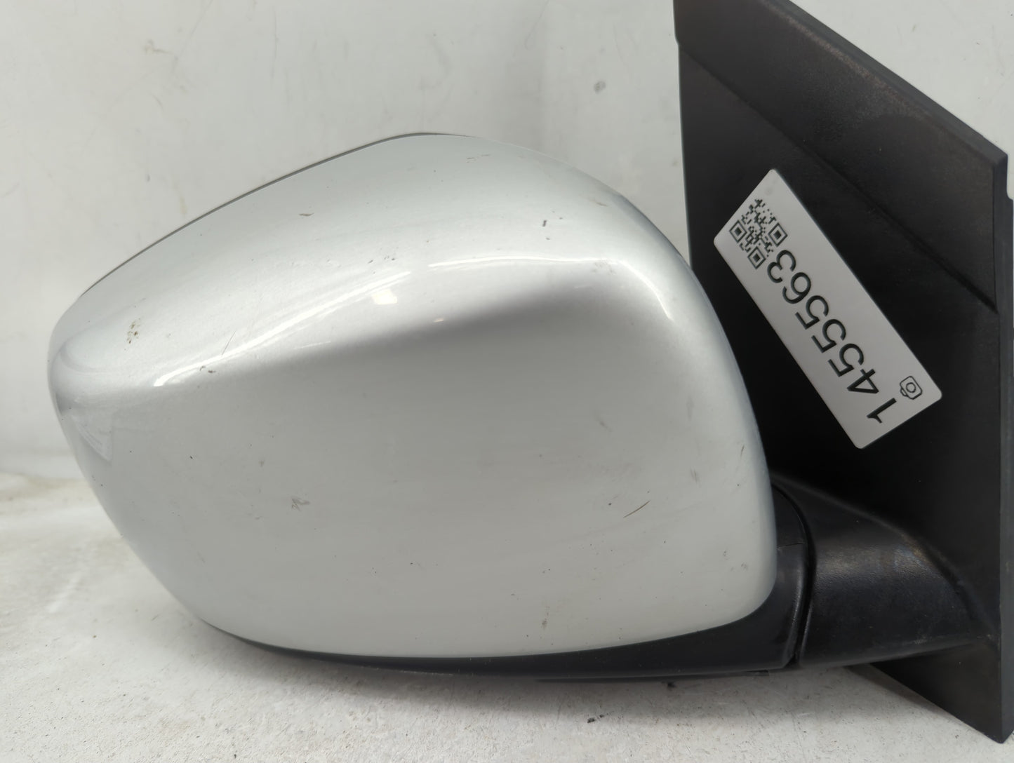 2008-2010 Chrysler Town & Country Passenger Side View Mirror - Right Door Mirror OEM Used - Oemusedautoparts1.com