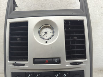 2008-2010 Chrysler Town & Country Climate Control Module Temperature AC/Heater Replacement P/N:P55111805AI 55111805AI Fits OEM Used Auto Parts