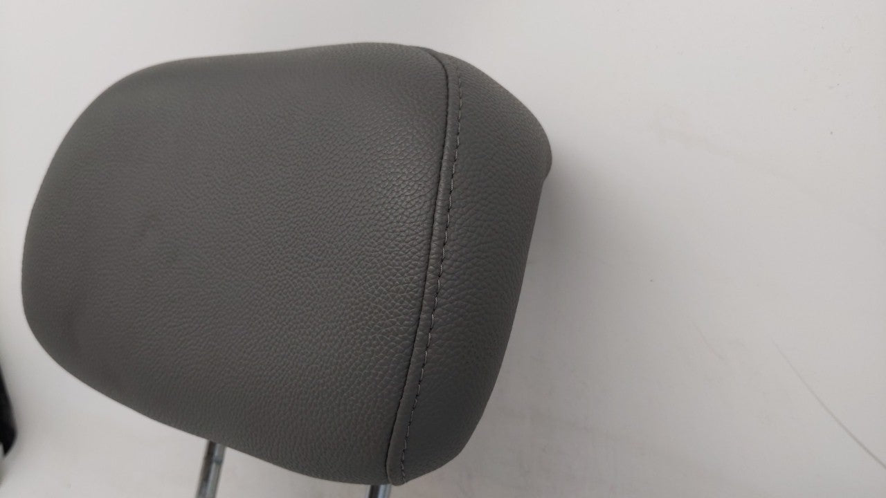 2008-2010 Chrysler Town & Country Headrest Head Rest Front Driver Passenger Seat Fits Fits 2008 2009 2010 OEM Used Auto Part