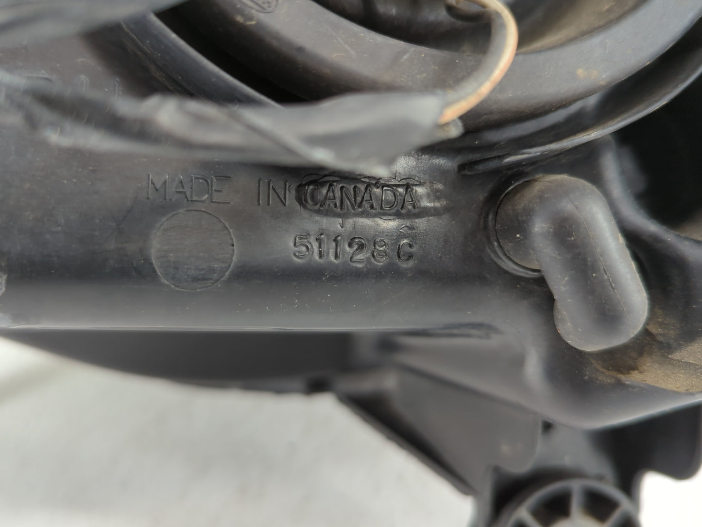 2009 Town & Country Passenger Right Oem Head Light Headlight Lamp - Oemusedautoparts1.com