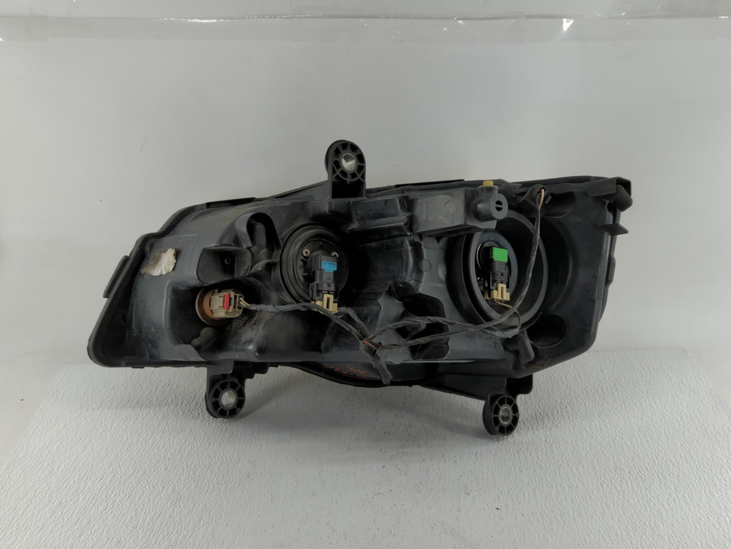 2009 Town & Country Passenger Right Oem Head Light Headlight Lamp - Oemusedautoparts1.com