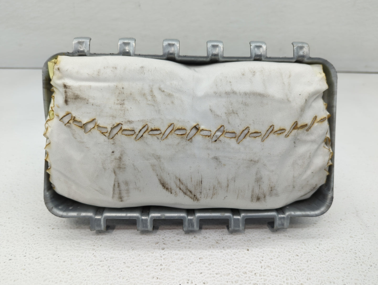 2010-2010 Chrysler Town & Country Air Bag Passenger Right Dashboard Oem - Oemusedautoparts1.com