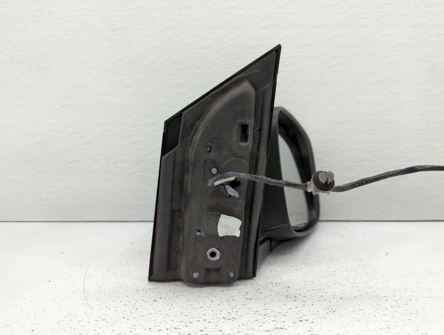 2008-2010 Chrysler Town & Country Driver Side View Mirror - Left Door Mirror OEM Used - Oemusedautoparts1.com