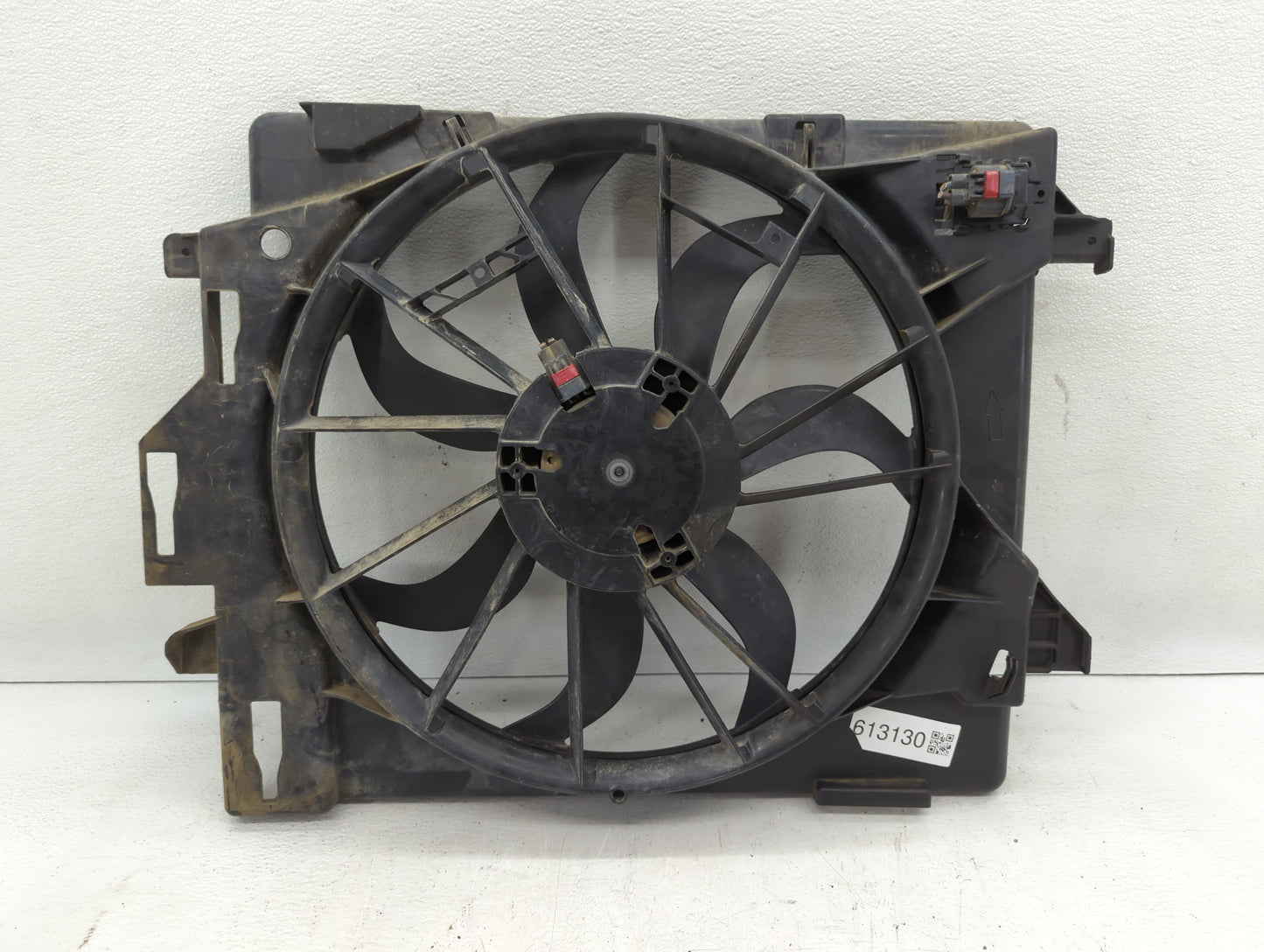 2008-2016 Chrysler Town & Country Left Radiator Fan Motor Assembly Black - Oemusedautoparts1.com