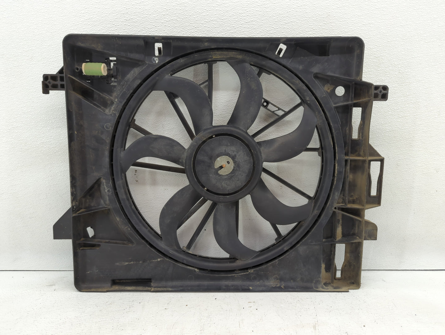 2008-2016 Chrysler Town & Country Left Radiator Fan Motor Assembly Black - Oemusedautoparts1.com