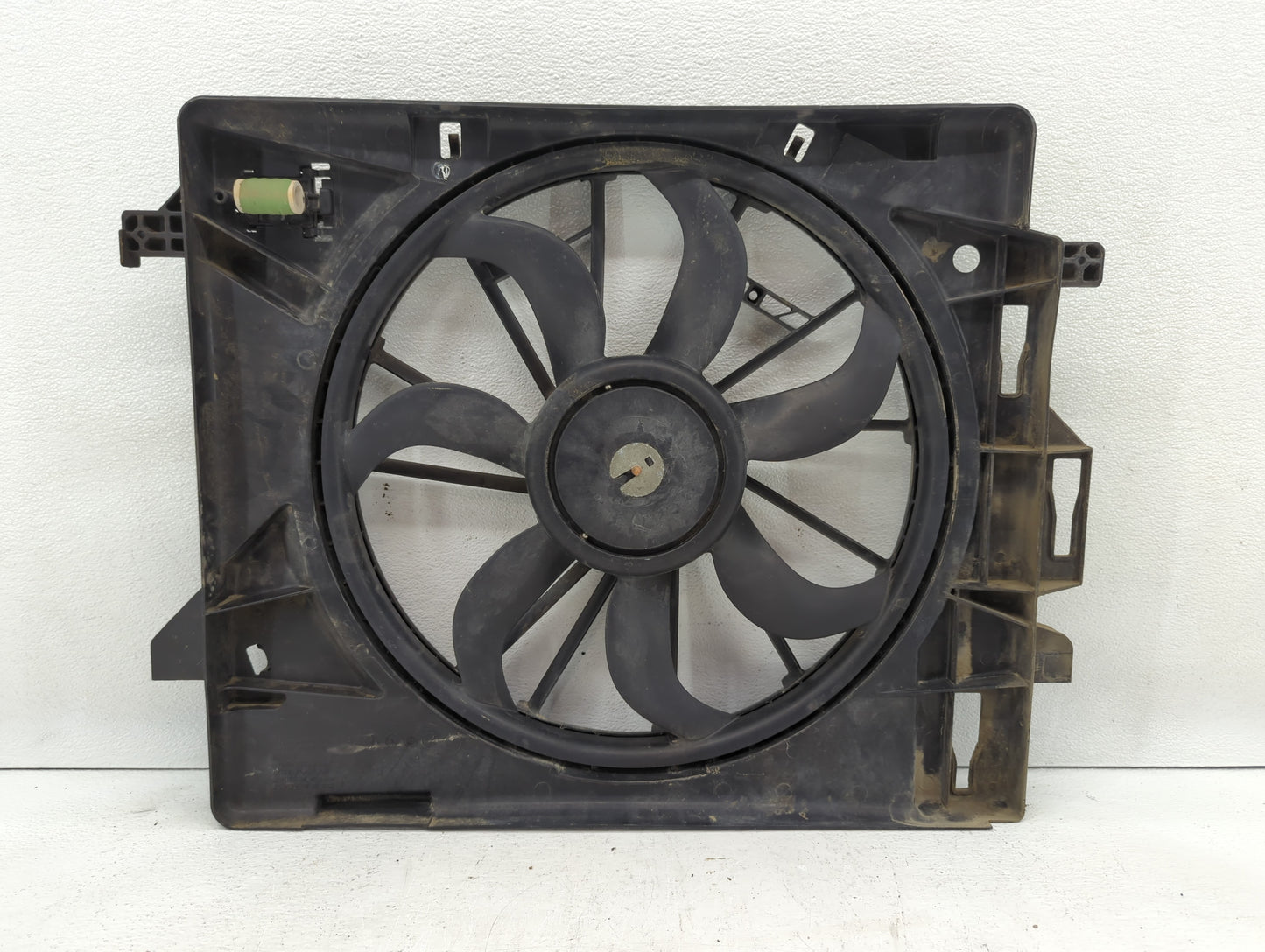 2008-2016 Chrysler Town & Country Left Radiator Fan Motor Assembly Black - Oemusedautoparts1.com