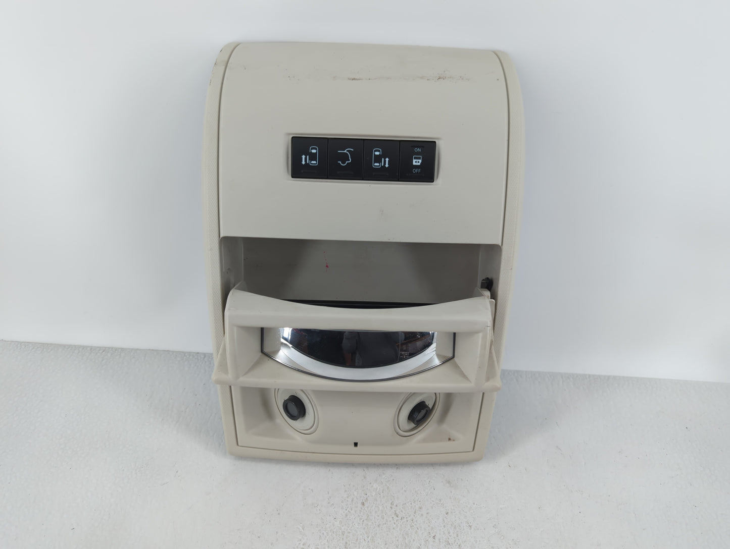 2010 Chrysler Town & Country Overhead Roof Console - Oemusedautoparts1.com