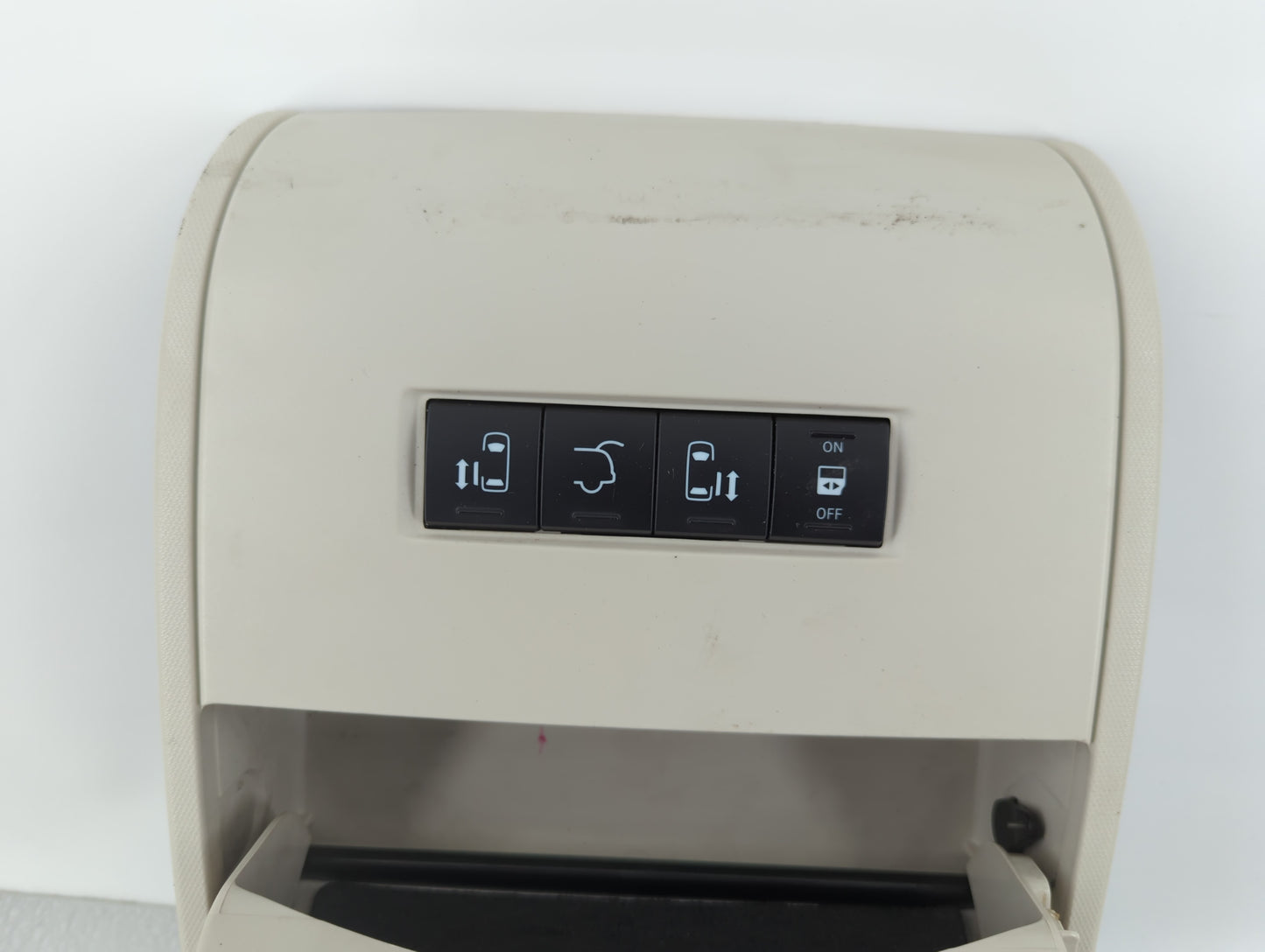 2010 Chrysler Town & Country Overhead Roof Console - Oemusedautoparts1.com
