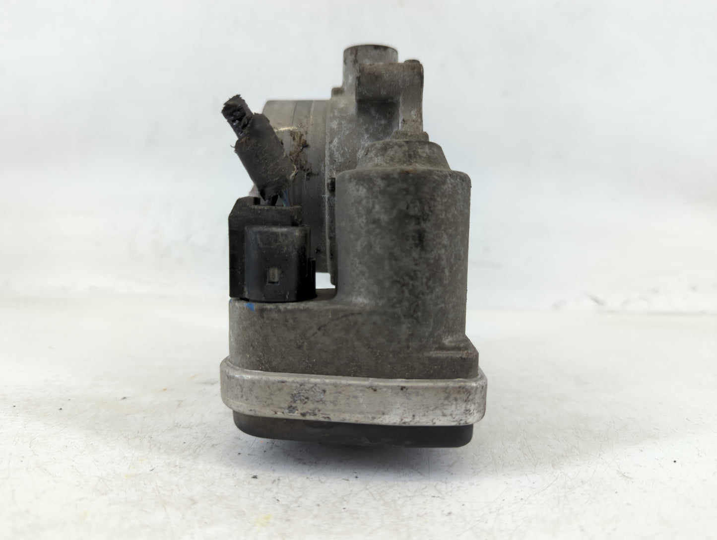 2008-2010 Chrysler Town & Country Throttle Body P/N:0486 1691 AA Fits Fits 2006 2007 2008 2009 2010 2011 OEM Used Auto Parts