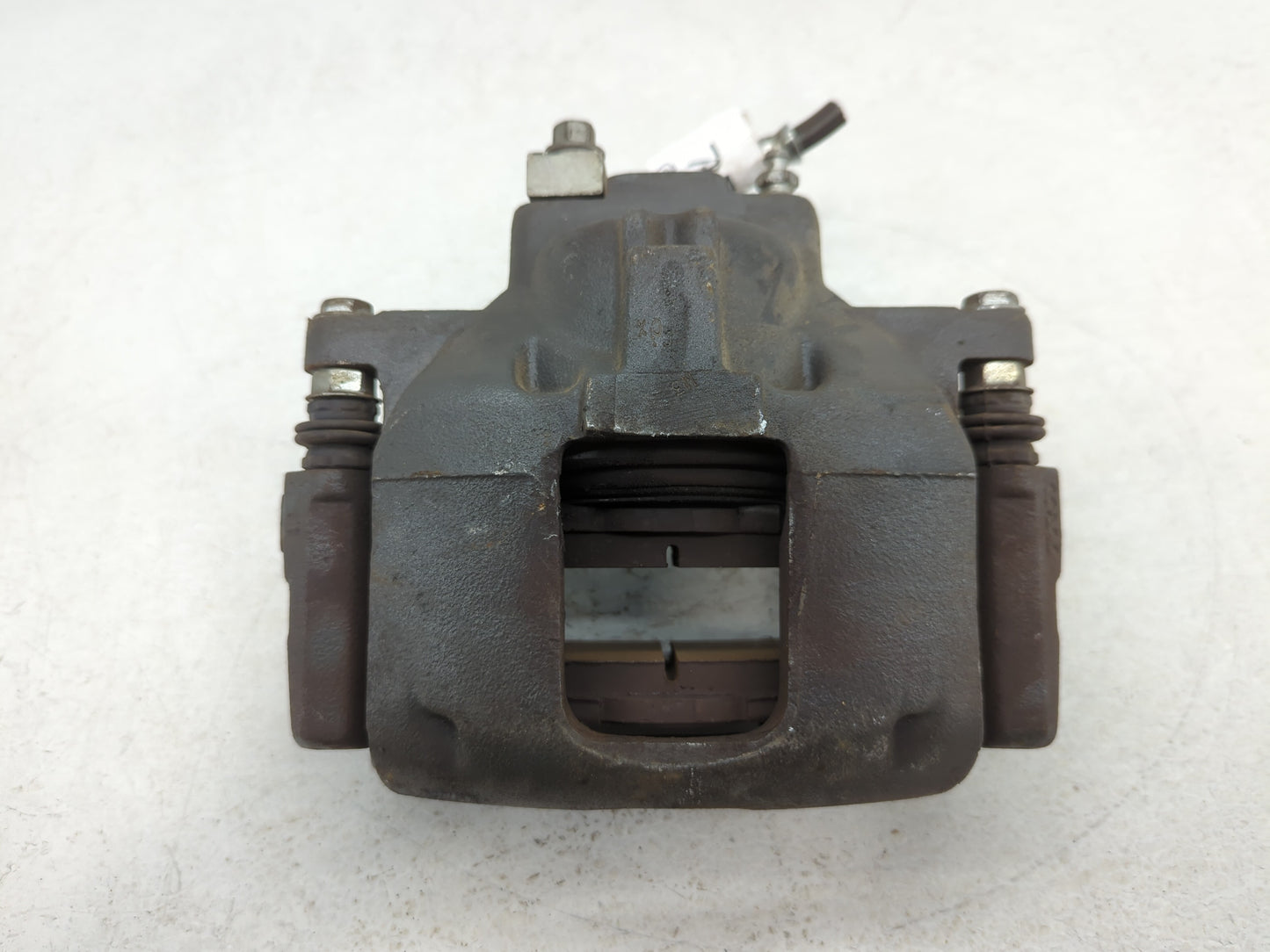 2008-2016 Chrysler Town & Country Front Driver Left Brake Caliper - Oemusedautoparts1.com