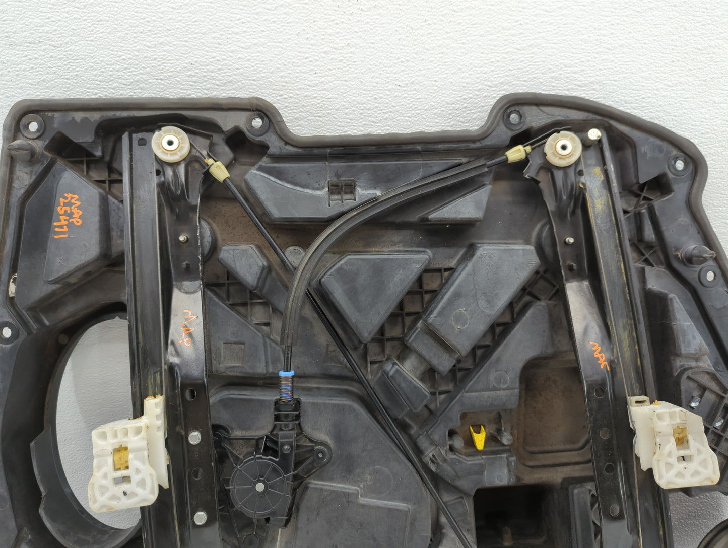 2008-2016 Chrysler Town & Country Window Regulator Right Passenger Rear - Oemusedautoparts1.com