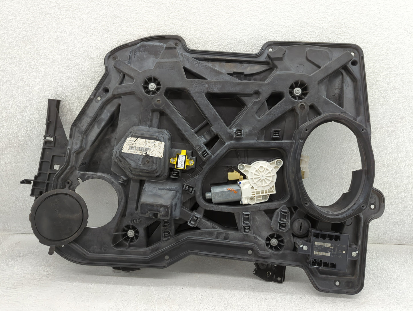 2008-2016 Chrysler Town & Country Window Regulator Right Passenger Rear - Oemusedautoparts1.com