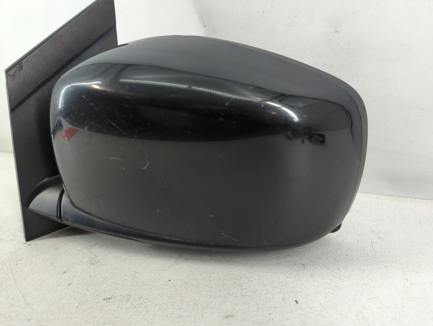 2008-2010 Chrysler Town & Country Driver Side View Mirror - Left Door Mirror OEM Used - Oemusedautoparts1.com