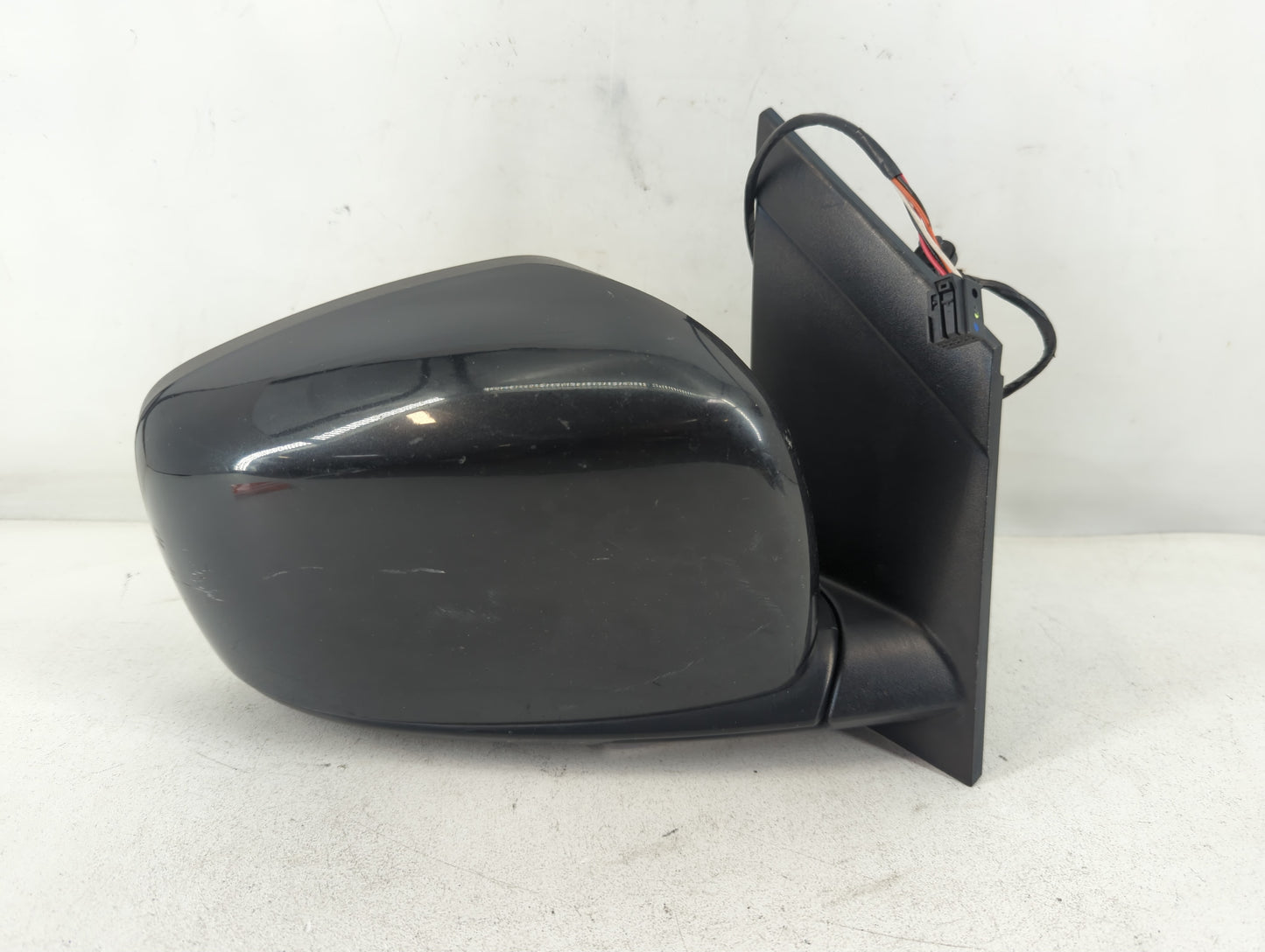 2008-2010 Chrysler Town & Country Passenger Side View Mirror - Right Door Mirror OEM Used - Oemusedautoparts1.com