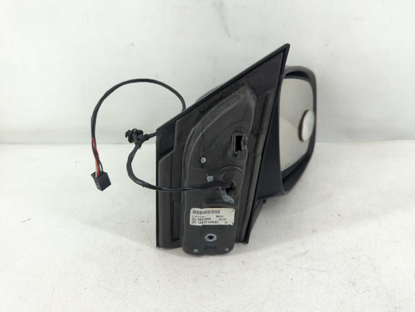 2008-2010 Chrysler Town & Country Passenger Side View Mirror - Right Door Mirror OEM Used - Oemusedautoparts1.com