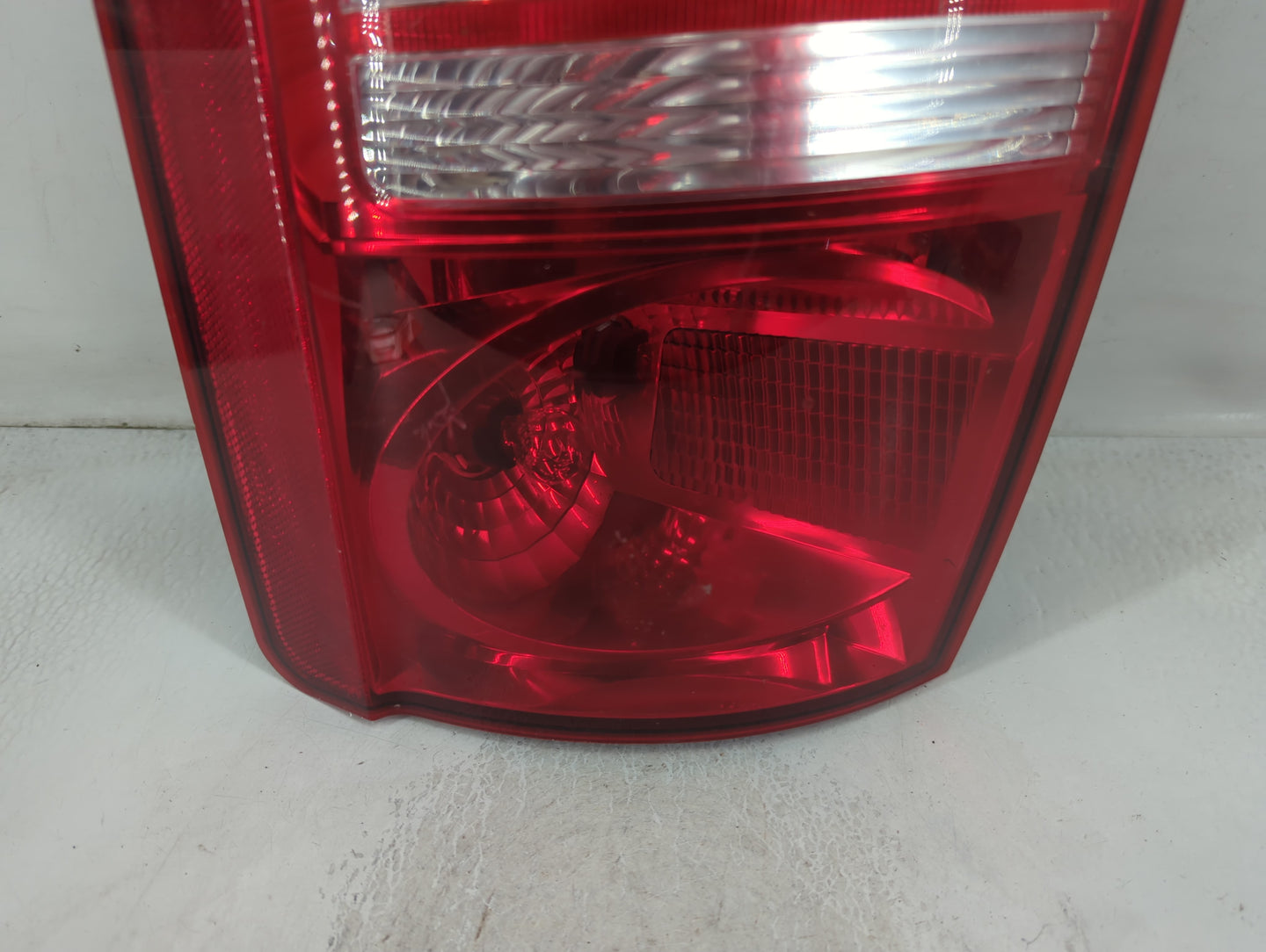 2008-2010 Chrysler Town & Country Tail Light Assembly Passenger Right OEM Fits Fits 2008 2009 2010 OEM Used Auto Parts - Oem