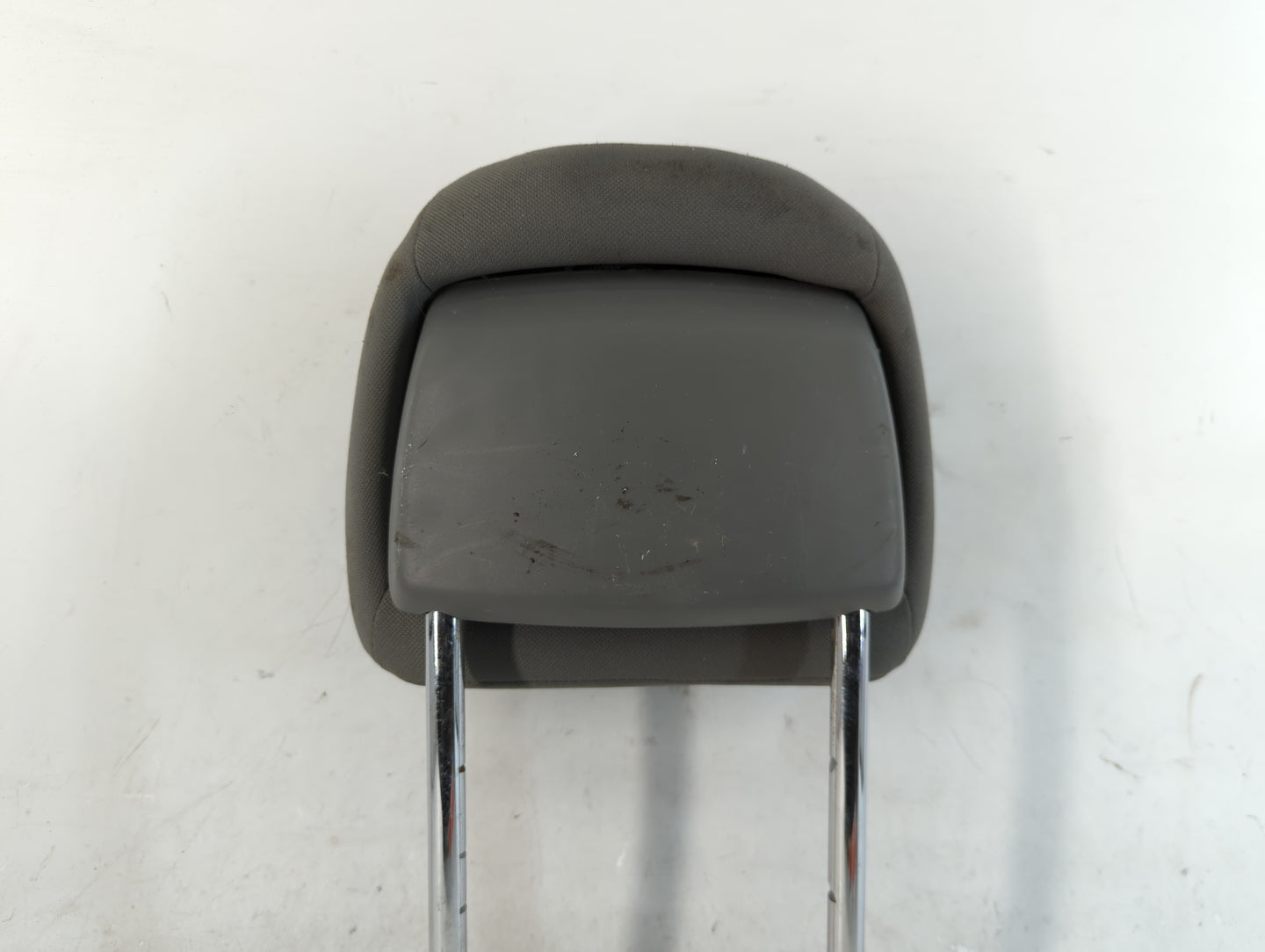 2010 Chrysler Town & Country Headrest Head Rest Front Driver Passenger Seat Fits OEM Used Auto Parts - Oemusedautoparts1.com