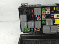 2010-2010 Chrysler Town & Country Fusebox Fuse Box Relay Module Tipm - Oemusedautoparts1.com