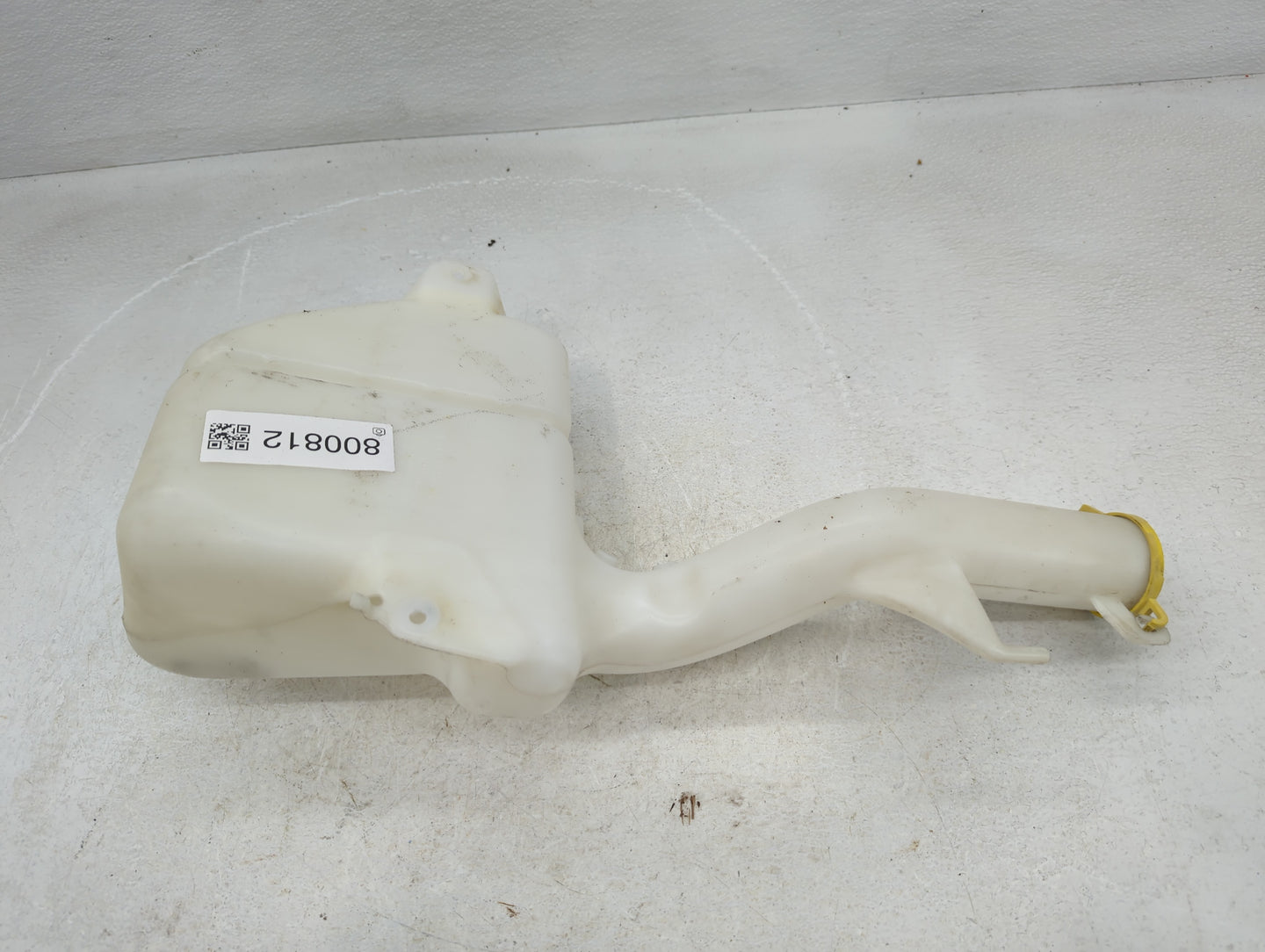 2008 Chrysler Town & Country Windshield Washer Fluid Reservoir Bottle Oem - Oemusedautoparts1.com