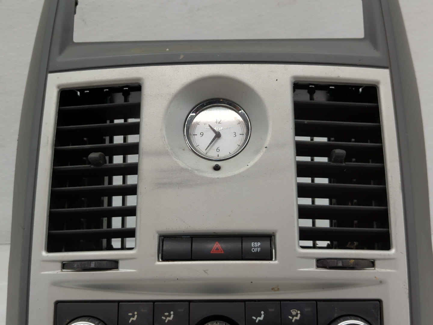 2010 Chrysler Town & Country Climate Control Module Temperature AC/Heater Replacement P/N:P55111805AJ A Fits OEM Used Auto P