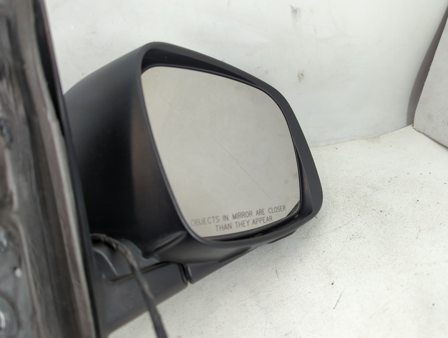 2008 Chrysler Town & Country Passenger Right Side View Manual Door Mirror - Oemusedautoparts1.com