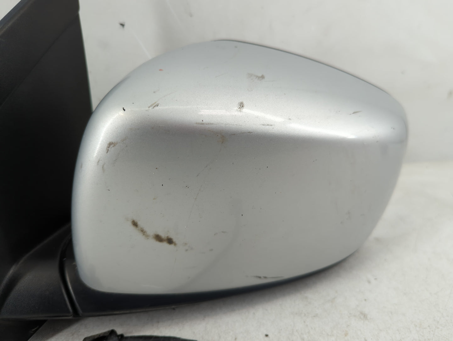 2008 Chrysler Town & Country Driver Left Side View Manual Door Mirror - Oemusedautoparts1.com