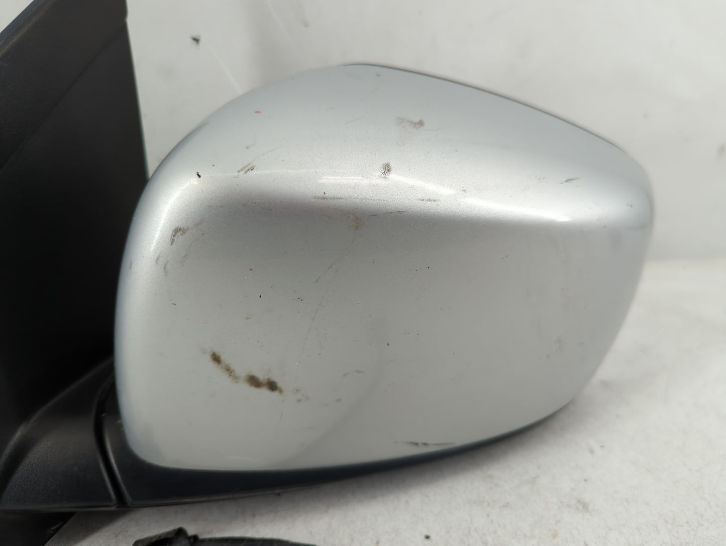 2008 Chrysler Town & Country Driver Left Side View Manual Door Mirror - Oemusedautoparts1.com