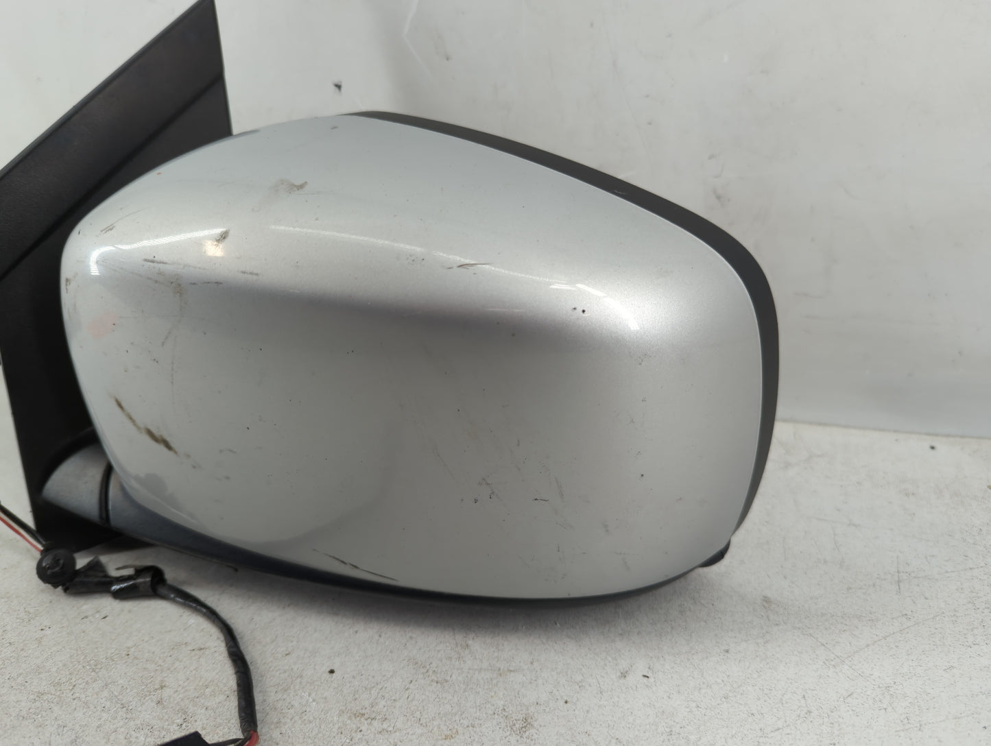 2008 Chrysler Town & Country Driver Left Side View Manual Door Mirror - Oemusedautoparts1.com