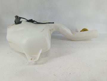 2008 Chrysler Town & Country Windshield Washer Fluid Reservoir Bottle Oem