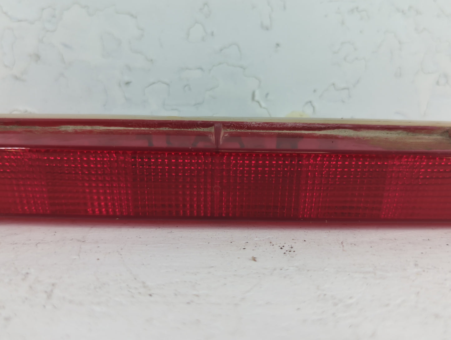 2010 Chrysler Town & Country Third Brake Light Tail Light Fits OEM Used Auto Parts - Oemusedautoparts1.com