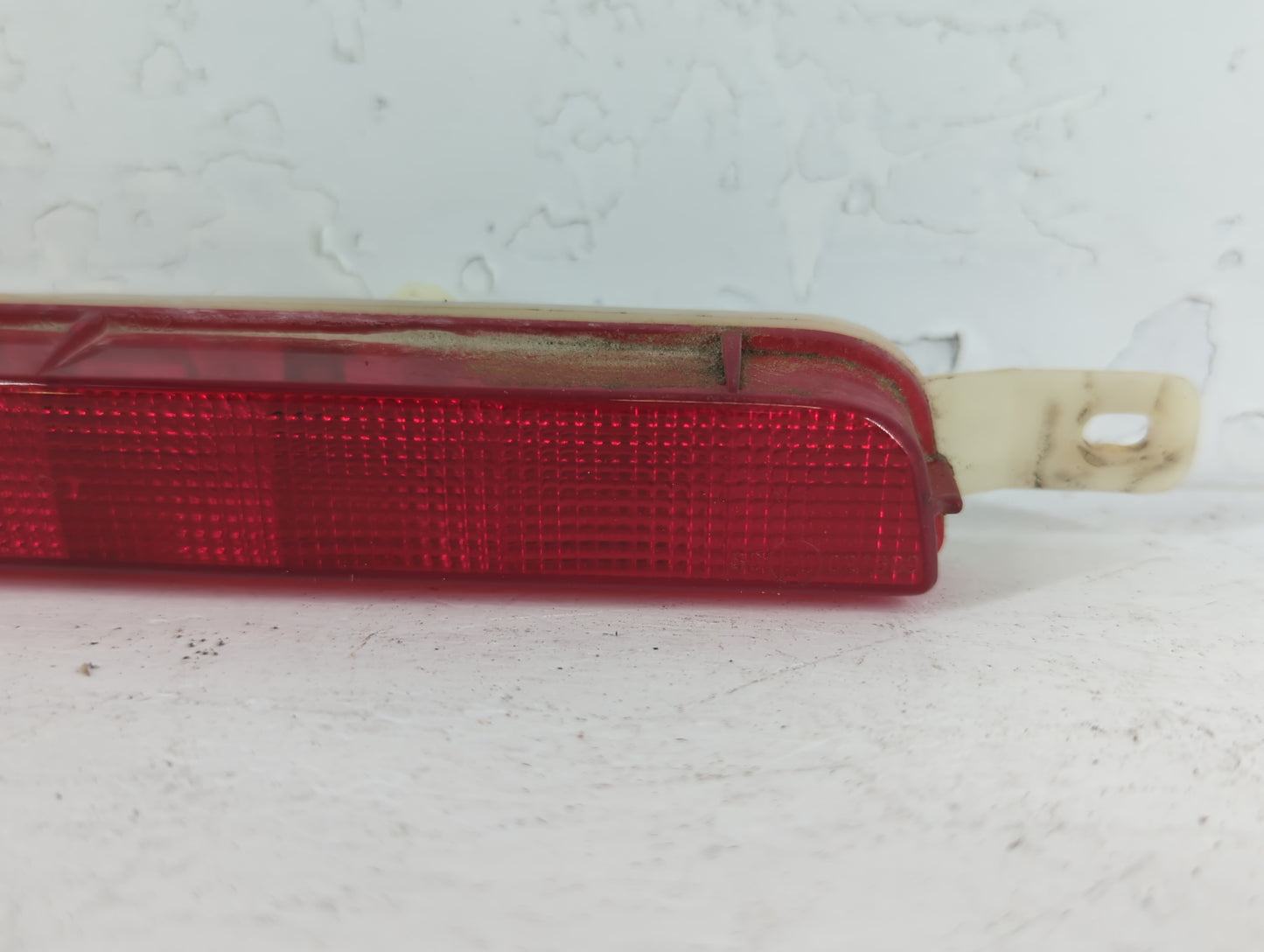 2010 Chrysler Town & Country Third Brake Light Tail Light Fits OEM Used Auto Parts - Oemusedautoparts1.com