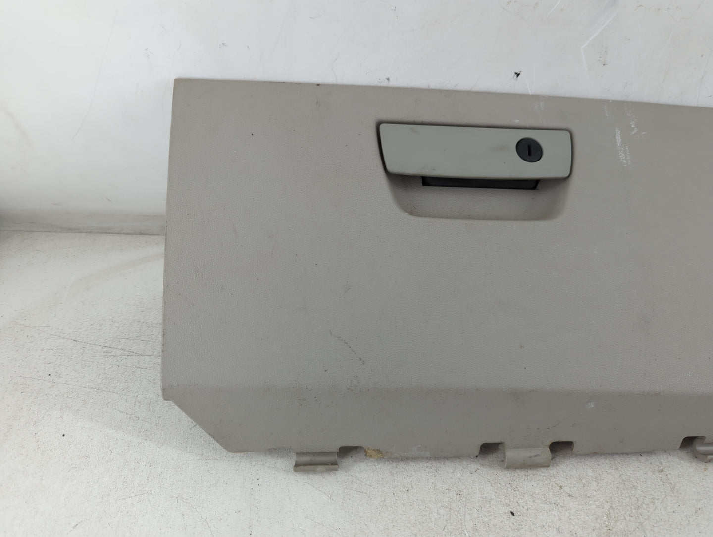 2010 Chrysler Town & Country Passenger Glove Box Door Storage Compartment - Oemusedautoparts1.com