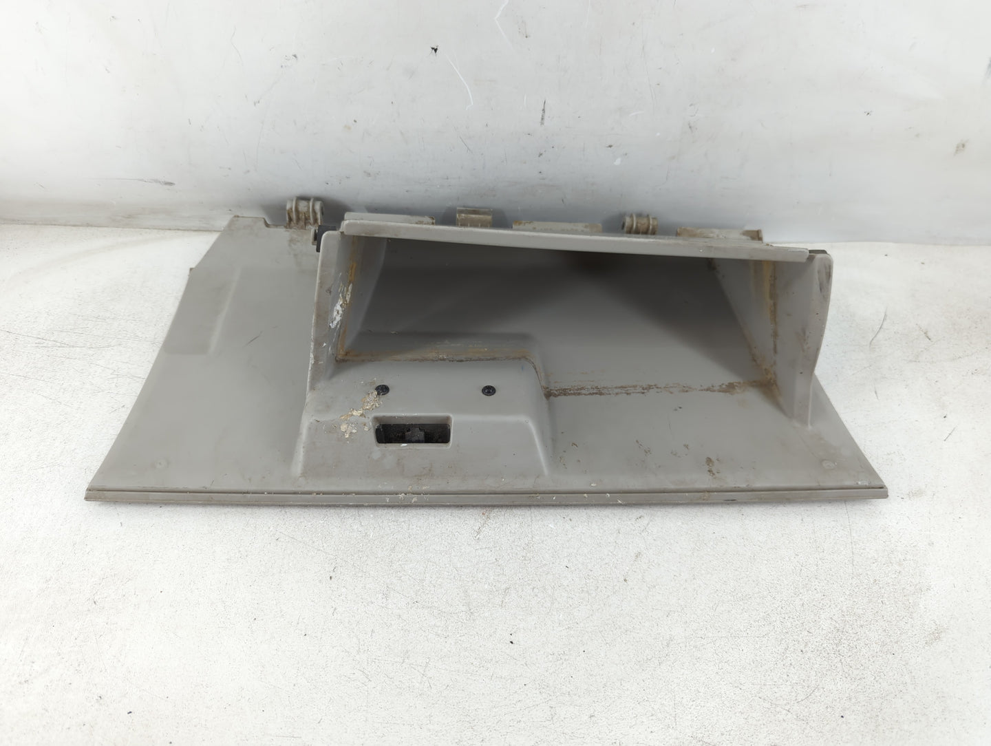 2010 Chrysler Town & Country Passenger Glove Box Door Storage Compartment - Oemusedautoparts1.com