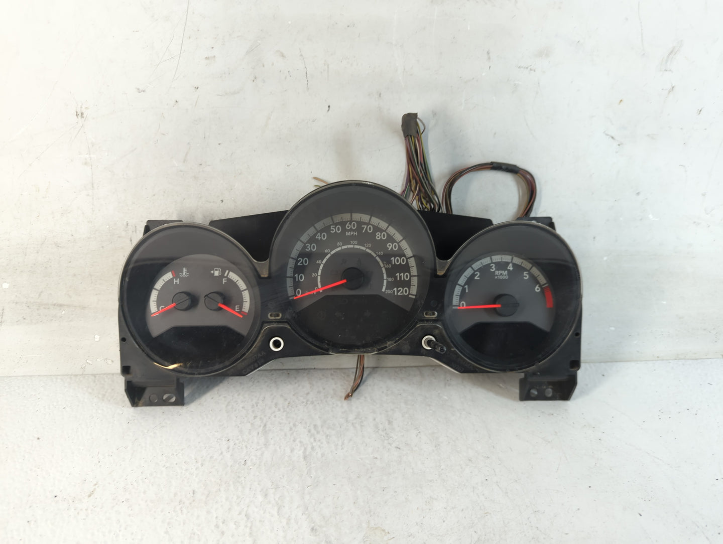 2010 Dodge Avenger Instrument Cluster Speedometer Gauges P/N:P05172731AC Fits OEM Used Auto Parts - Oemusedautoparts1.com