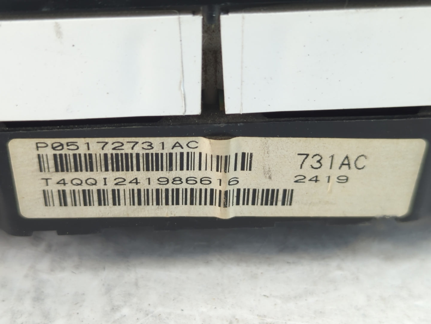 2010 Dodge Avenger Instrument Cluster Speedometer Gauges P/N:P05172731AC Fits OEM Used Auto Parts - Oemusedautoparts1.com