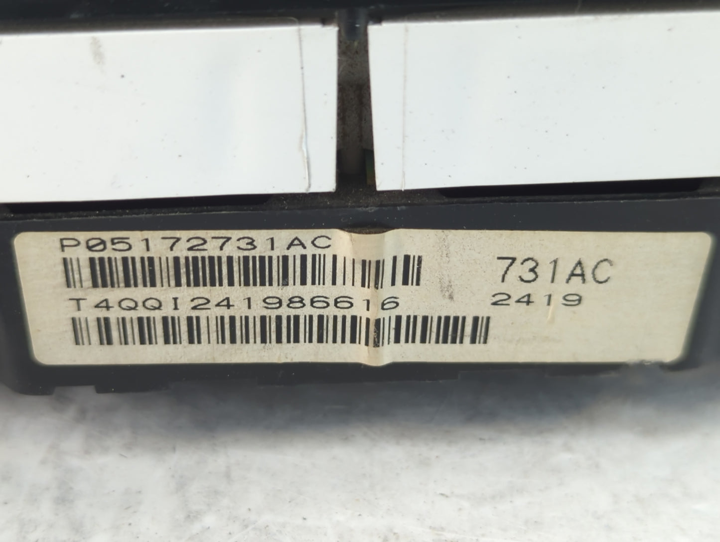 2010 Dodge Avenger Instrument Cluster Speedometer Gauges P/N:P05172731AC Fits OEM Used Auto Parts - Oemusedautoparts1.com