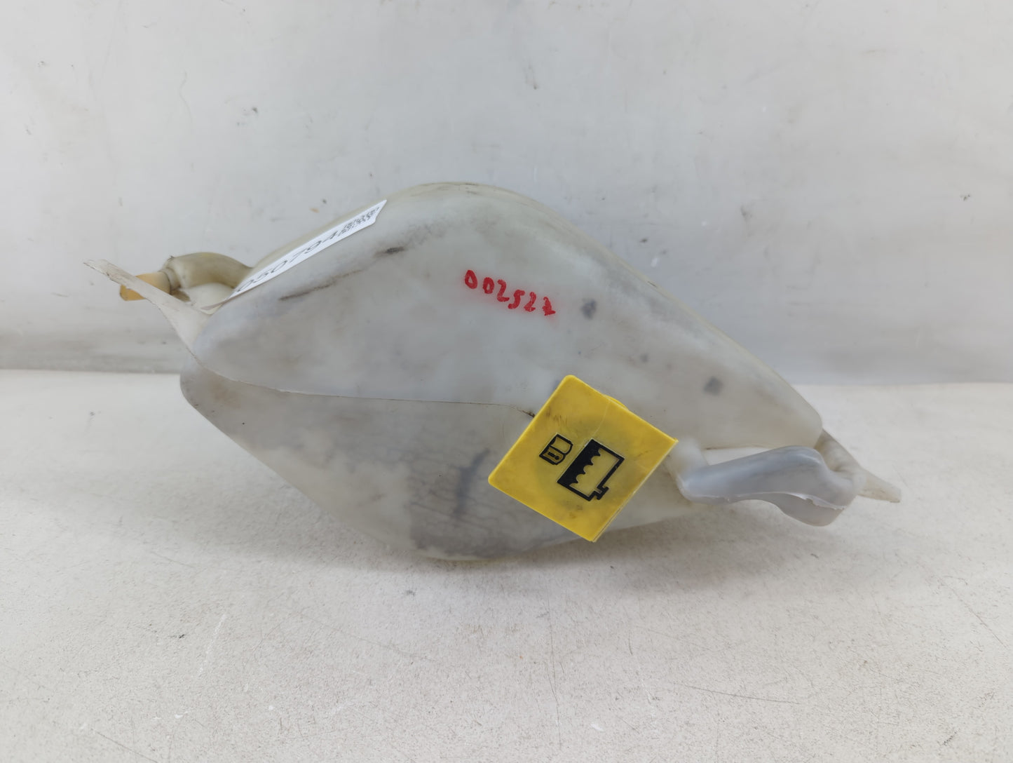2008-2010 Dodge Avenger Windshield Washer Fluid Reservoir Bottle Oem - Oemusedautoparts1.com