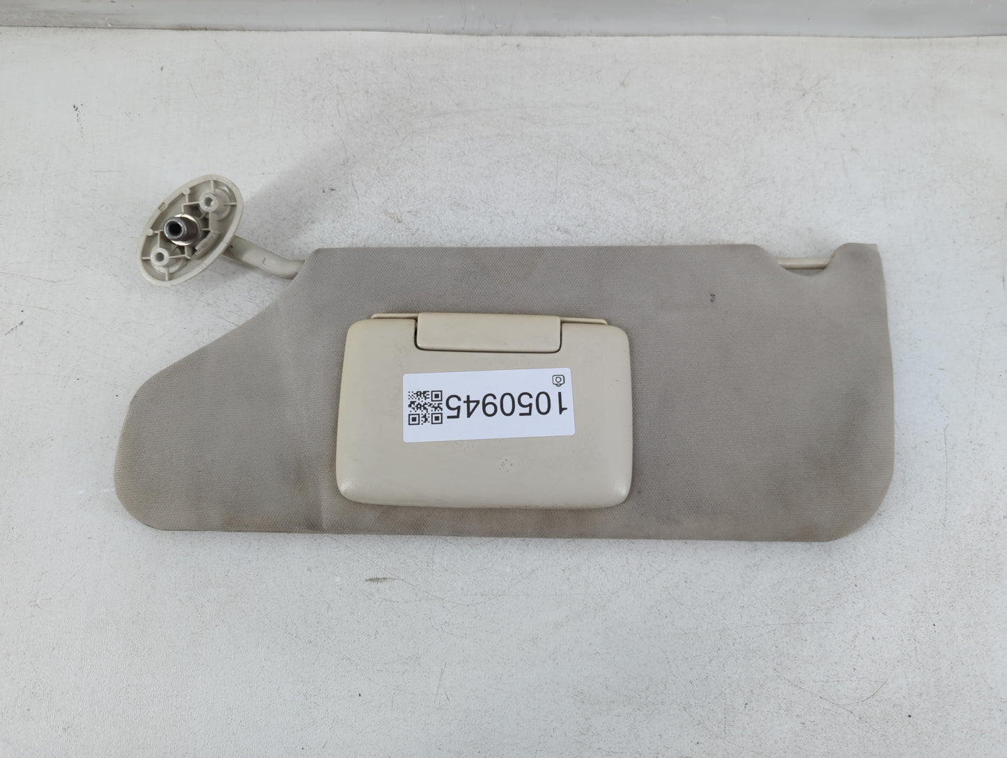 2008-2010 Dodge Avenger Sun Visor Shade Replacement Driver Left Mirror Fits Fits 2008 2009 2010 OEM Used Auto Parts - Oemuse