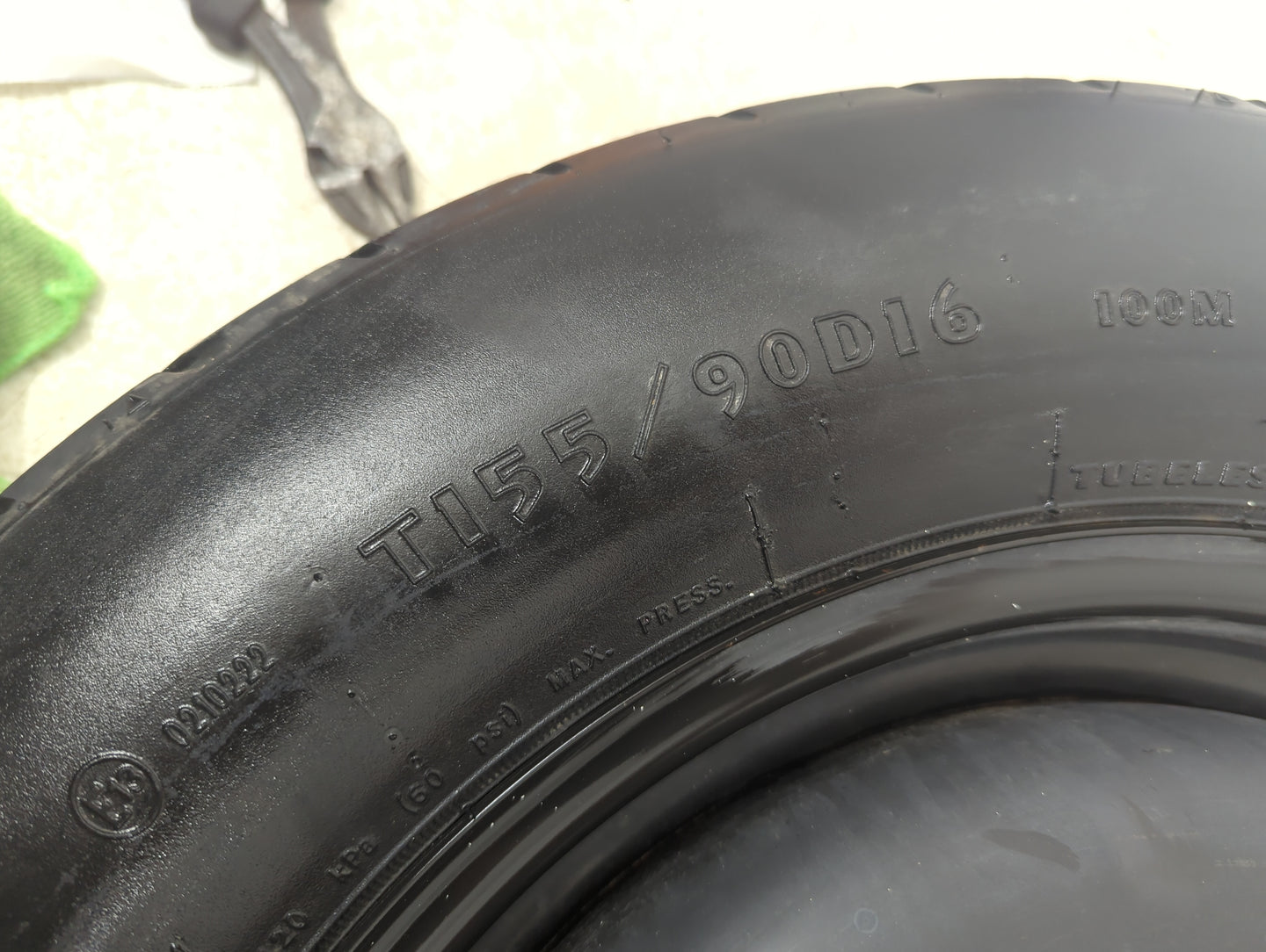 2008-2014 Dodge Avenger Spare Donut Tire Wheel Rim Oem 1098310 - Oemusedautoparts1.com